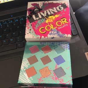 Hank & Henry Living In Color 9 Pan Palette BNIB